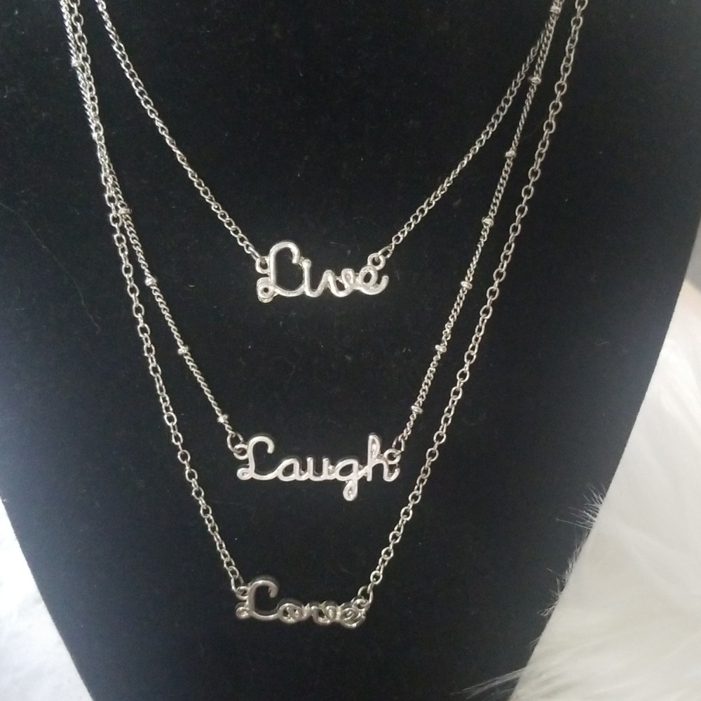A 3 layer necklace